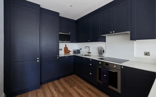 The Wembley Park Secret - Spacious 3bdr Flat With Terrace