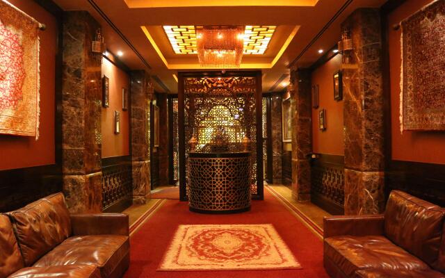 Elite Crystal Hotel