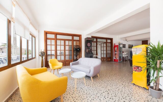 Hostal Cala Llombards