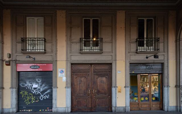 Porta Nuova Railway Station Flat