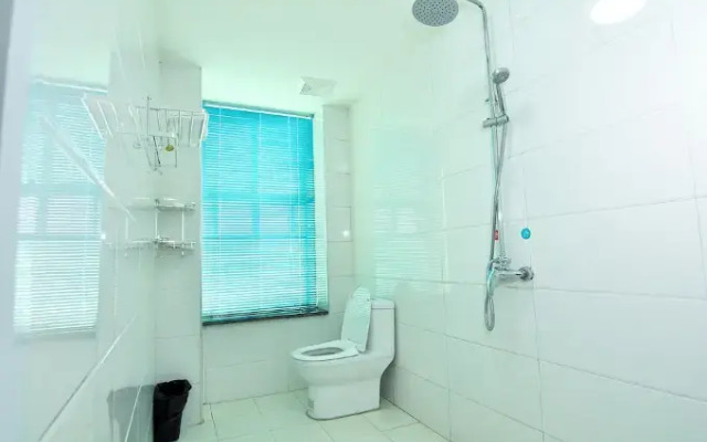 ZhanguaJiaJie Huluju Inn