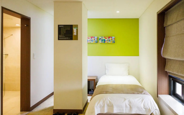 Jeju Robero Hotel