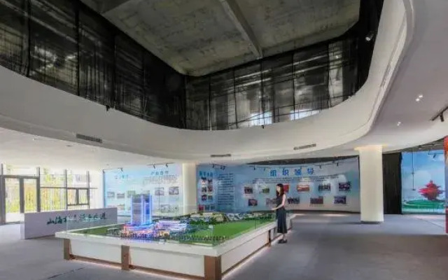 Huatong Hotel