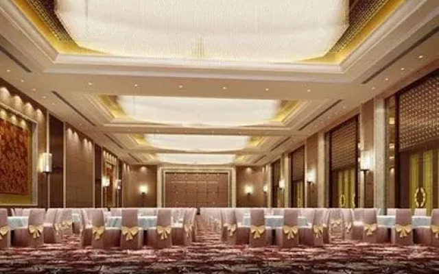 Days Hotel & Suites Qingzhou （East Gate）