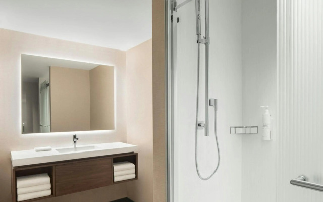 AC Hotel by Marriott Old Montreal