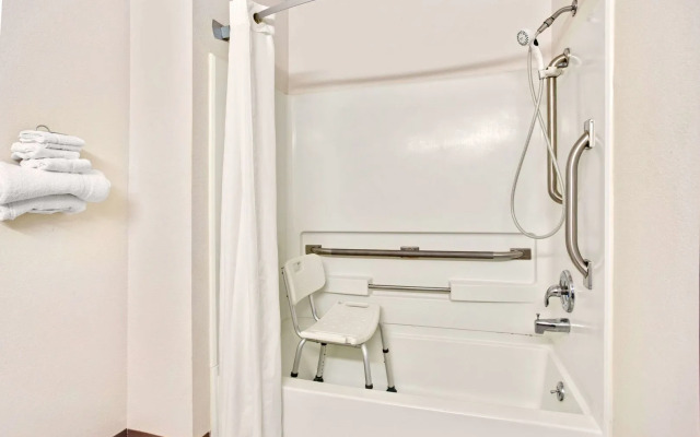 Super 8 By Wyndham Belleville