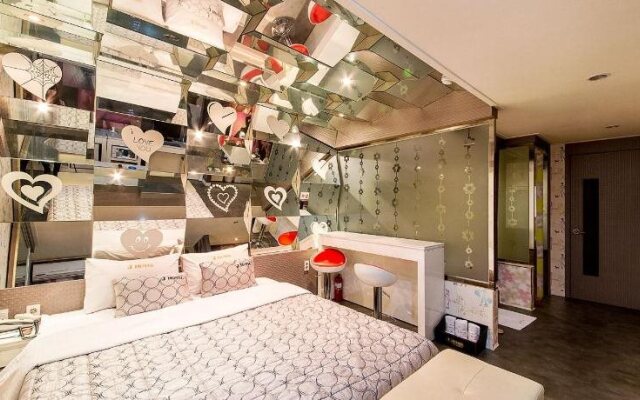 J Boutique Hotel Mg Stay