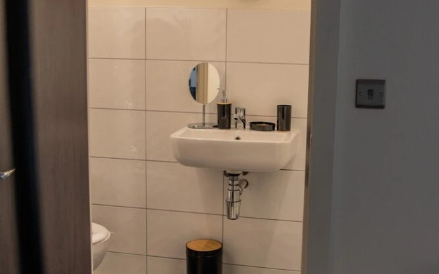BV Conditioning House Royal Comfy Suite Bradford