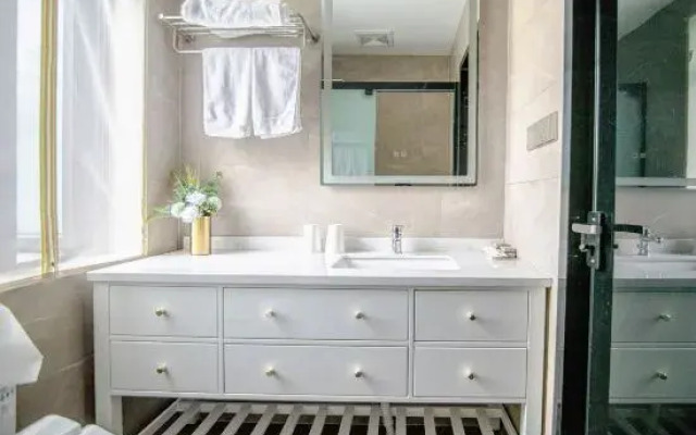 Shanghai LAN Resident hostel