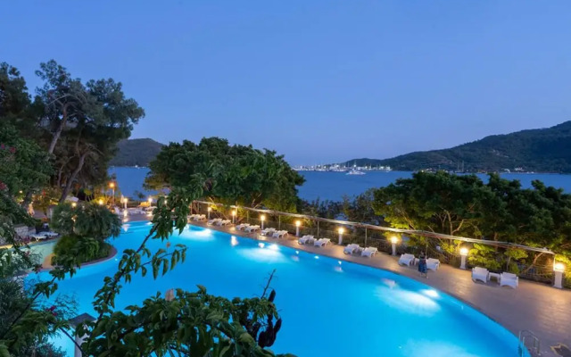 Club Bellamare Beach