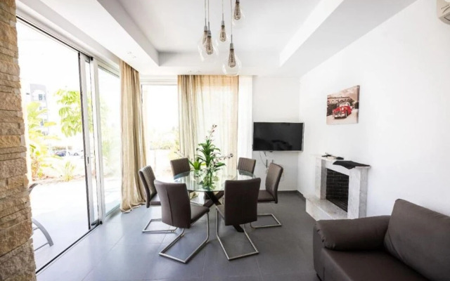 Remarkable 3-bed House in Paralimni