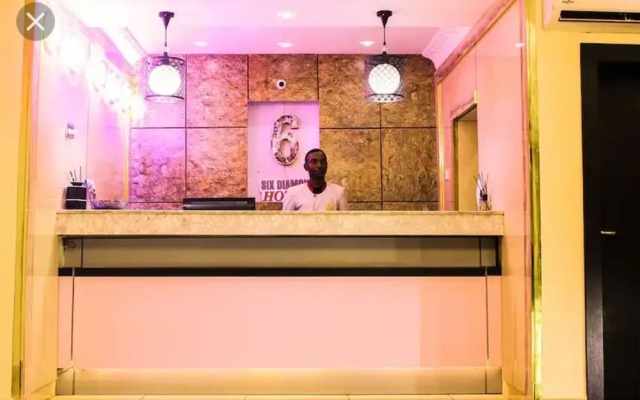 Six Diamond Hotel