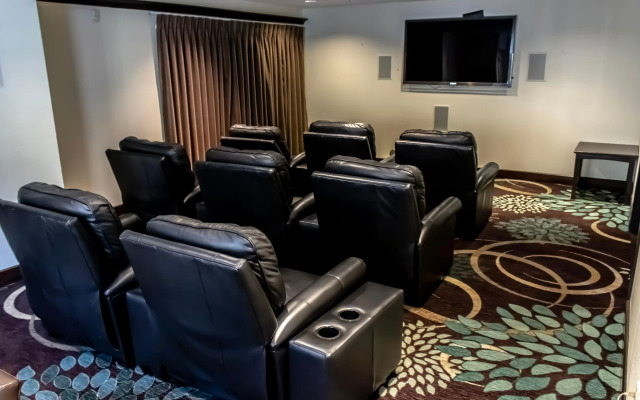 Staybridge Suites Minot by IHG