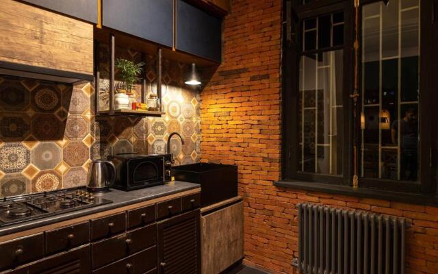 Wehost apartment with Fireplace
