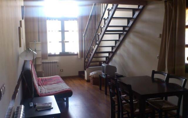 Apartamentos Rurales La Cirigüeña