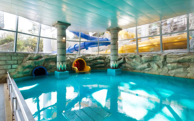The Weekand Resort