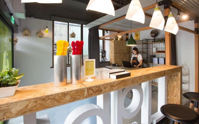 Light Hostel