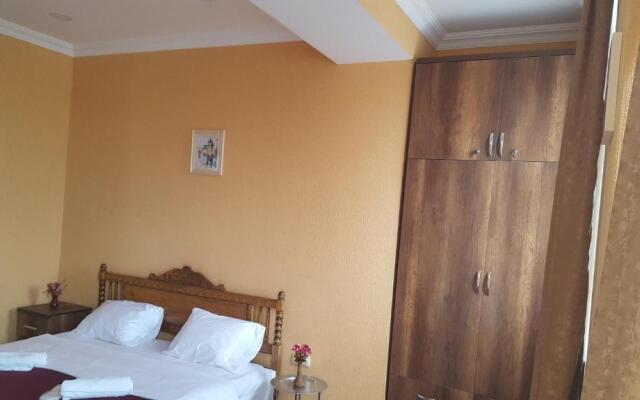 Fantaflat Old Tbilisi Apartment