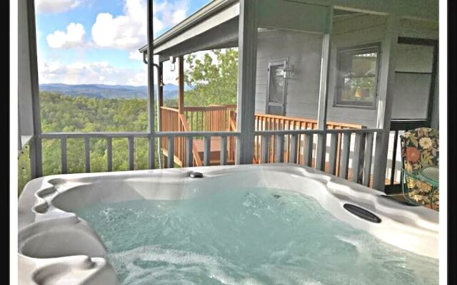 Horsin Around Tennessee