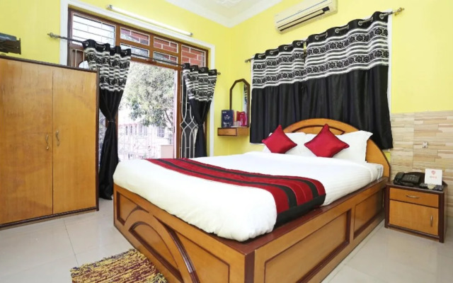 Sterling Guest House by OYO Rooms