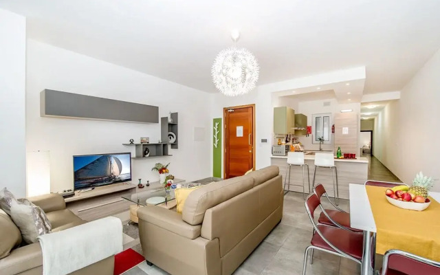 The Hillock North D4