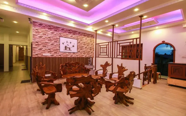 OYO 339 Chandiv Hotel