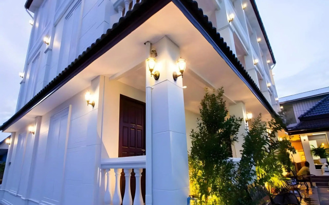 The Lion King Hotel