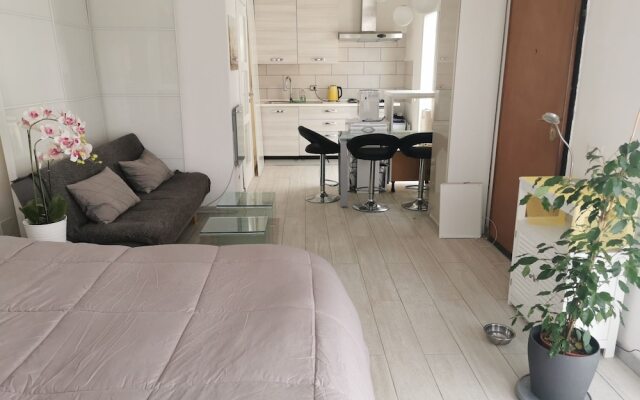 Cozy Sea View Apartment in Civitavecchia