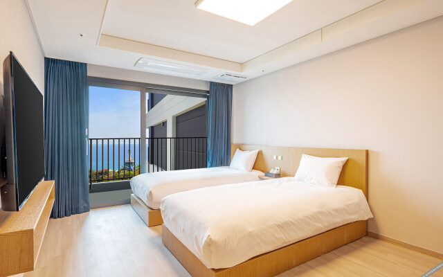 Sokcho I Park Suite Hotel and Residence