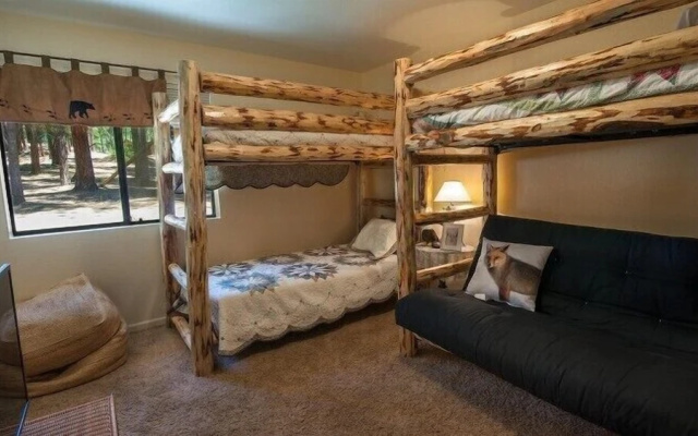 Scenic Wonders Bruin's Den 3 Bedrooms