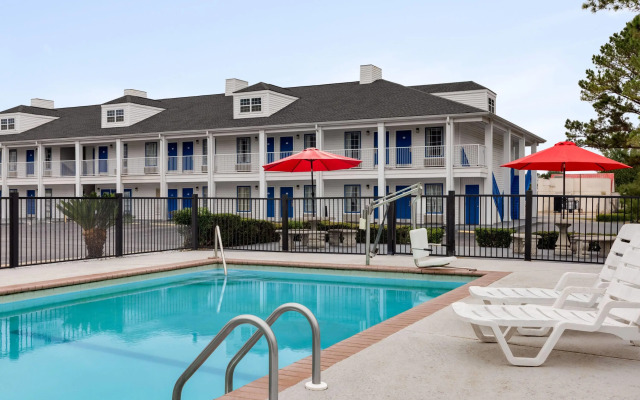 Baymont by Wyndham Albany at Albany Mall