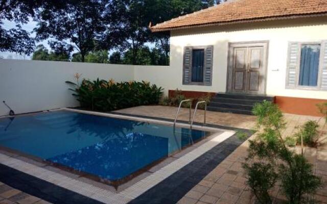 The Thash Resort