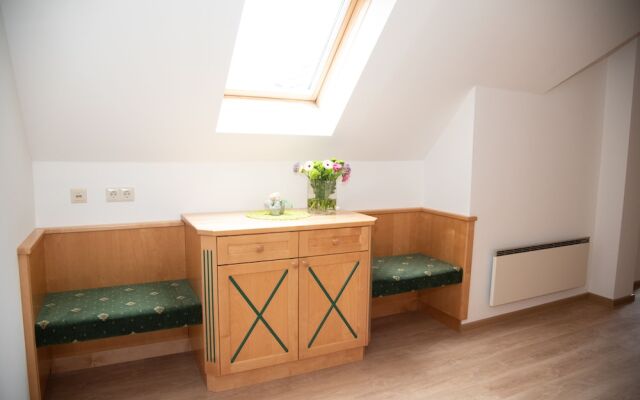 Hotel Weinberghof & Weingut Lagler