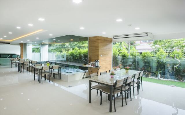 Thawan Apartment