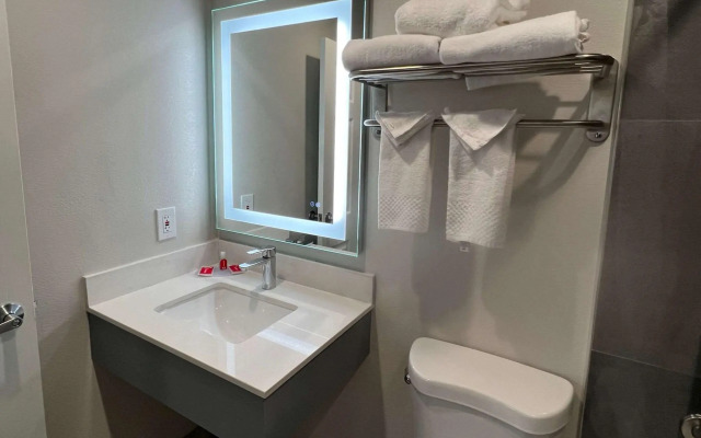 Quality Inn Tracy I-205