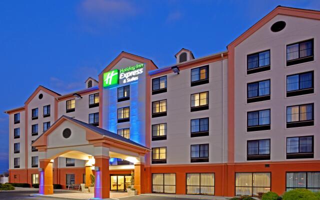 Holiday Inn Express Hotel & Suites Meadowlands Area, an IHG Hotel