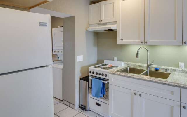 Tucson Studio w/ Private Backyard - Great Location