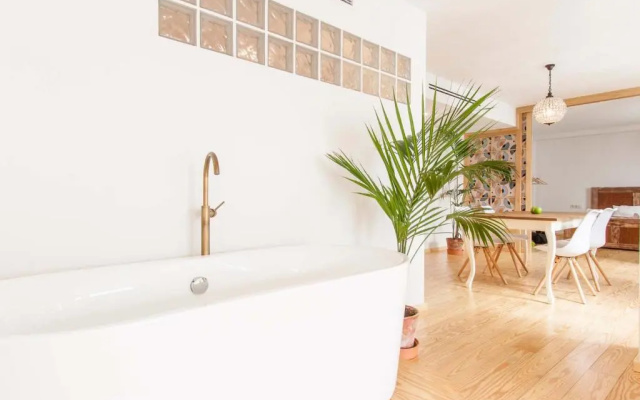 Cozy 1br Apt Recently Renovated in City Centre