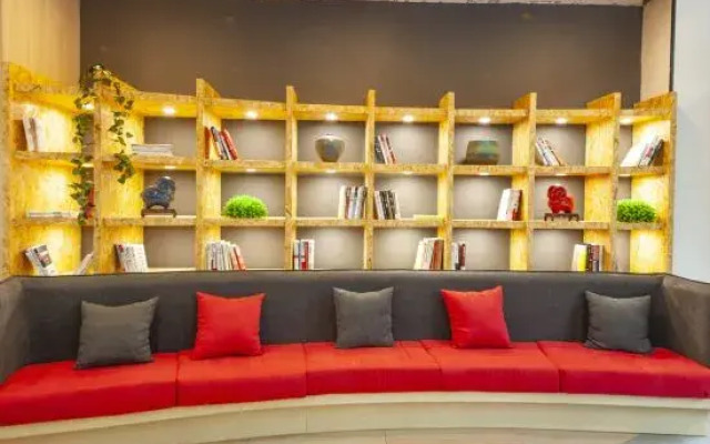Ibis Hotel
