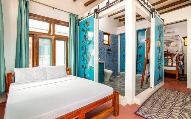 Asante Sana Beach Cottages