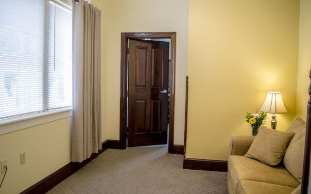 Sheridan Livery Inn & Restaurant