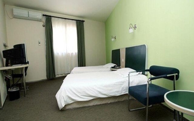 Motel168 Sheng Li Road Inn