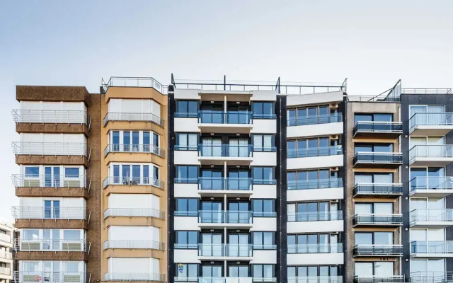 Winoc 402 Apartment With sea View in Koksijde