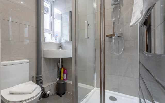 3 bedroom Luxury Apartment in Canary Wharf