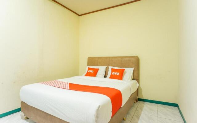 OYO 2180 Vina Vira Hotel