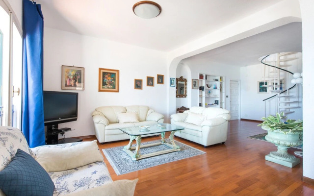 Casa con terrazza sul mare all'Addaura by Wonderful Italy