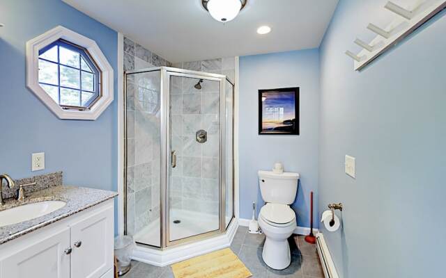 South Chatham Home by RedAwning