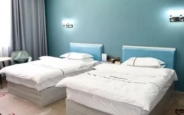 Pearl Holiday Inn Tashkurgan Plateau