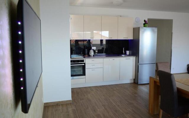 Marinela - with pool - A2(4+2)