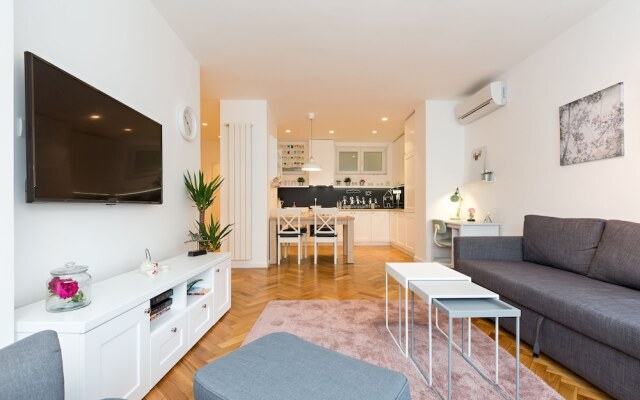 Belgrade Center Apartment III